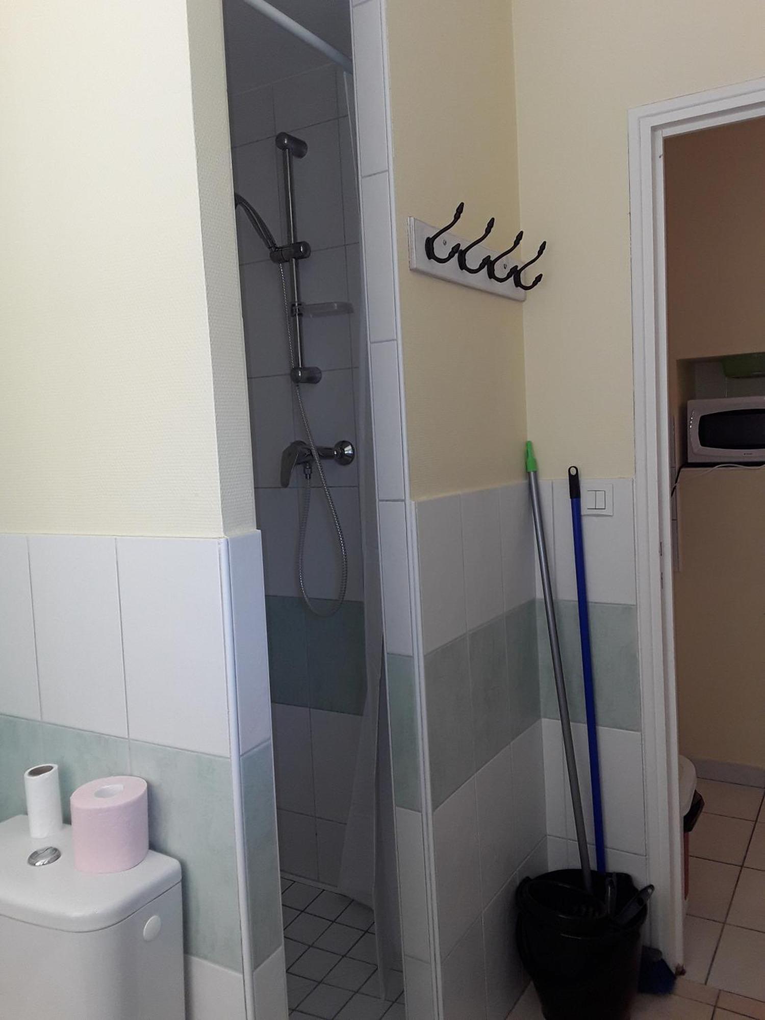 Studio Des Pres Фужер Екстер'єр фото